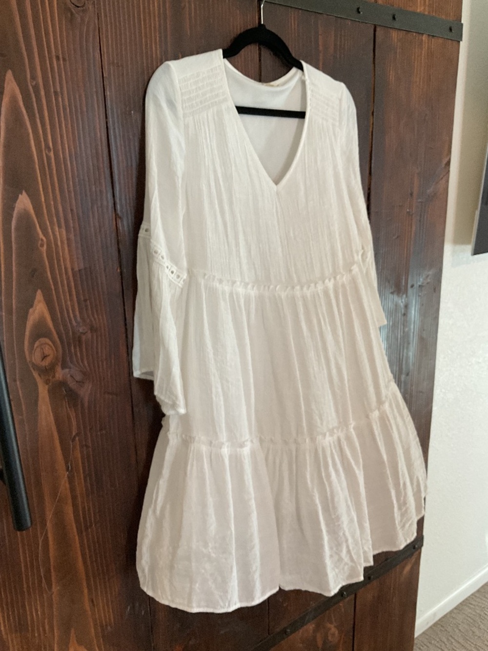 Indigo rose medium white long sleeve flowy dress